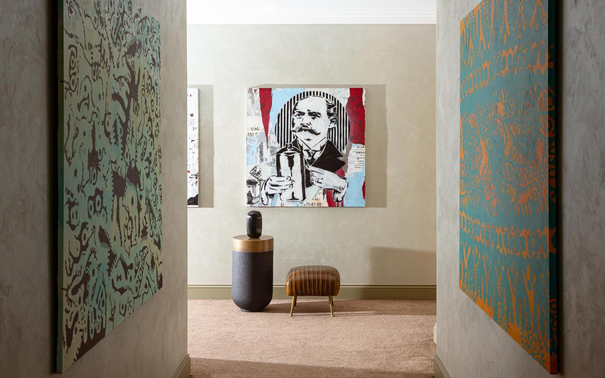 Hotel Art Gallery